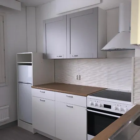 Kotimaailma Purjeentie 7
